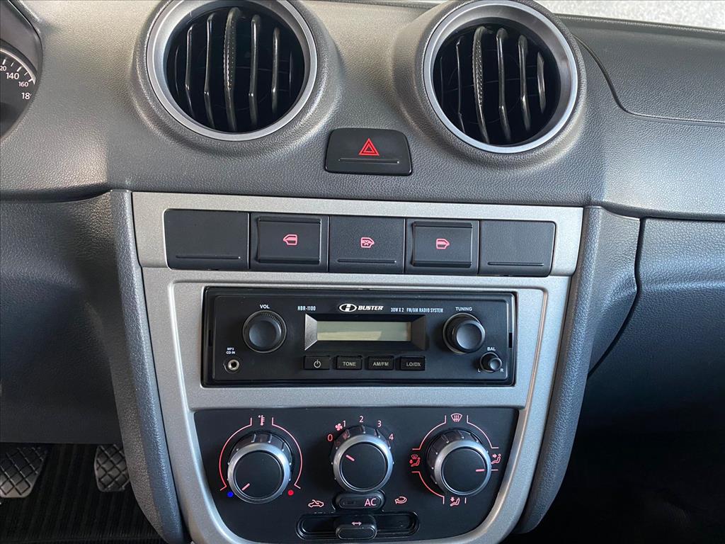 VOYAGE 1.6 MI 8V FLEX 4P MANUAL VOYAGE 1.6 MI 8V FLEX 4P MANUAL