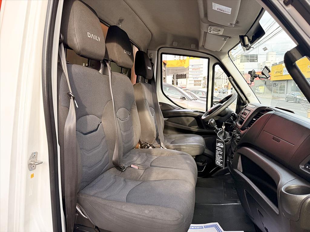 Iveco Daily - 3.0 TURBO DIESEL 35-150 CHASSI CS MANUAL