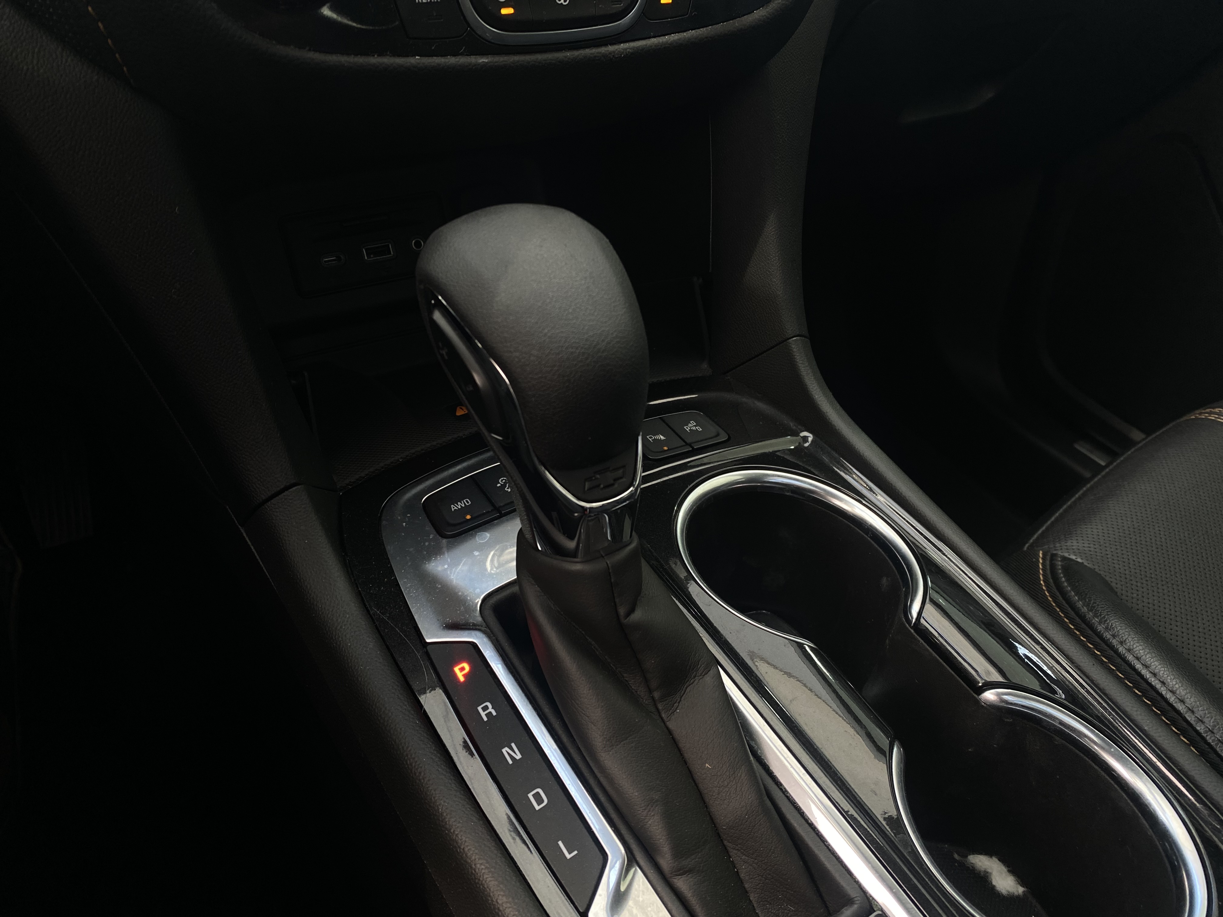 EQUINOX 1.5 16V TURBO GASOLINA PREMIER AWD AUTOMÁTICO9