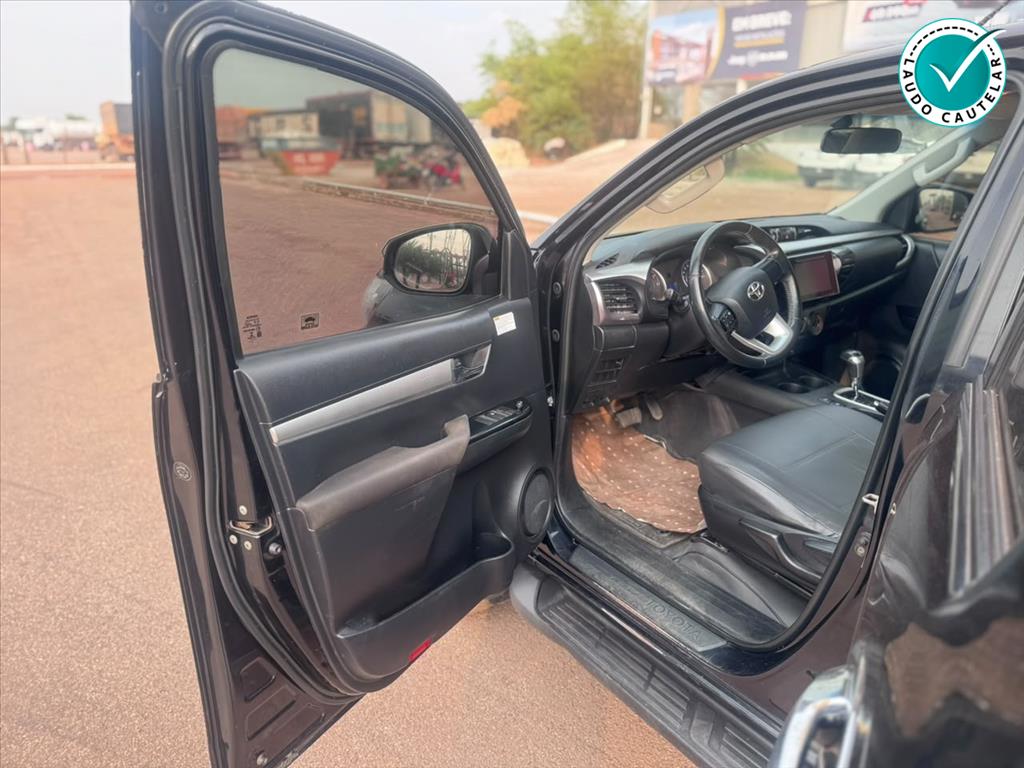 HILUX 2.8 SR 4X4 CD 16V DIESEL 4P AUTOMÁTICO11