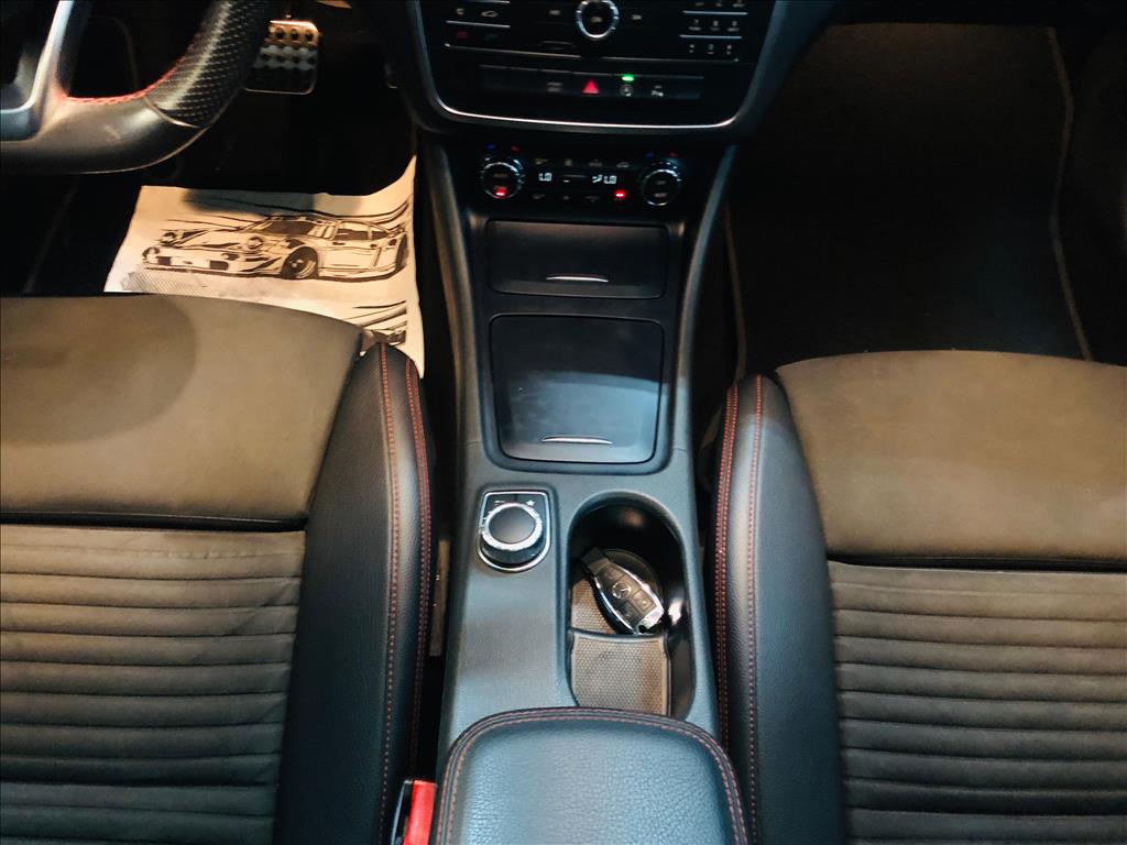 GLA 250 2.0 16V TURBO GASOLINA ENDURO 4P AUTOMÁTICO13