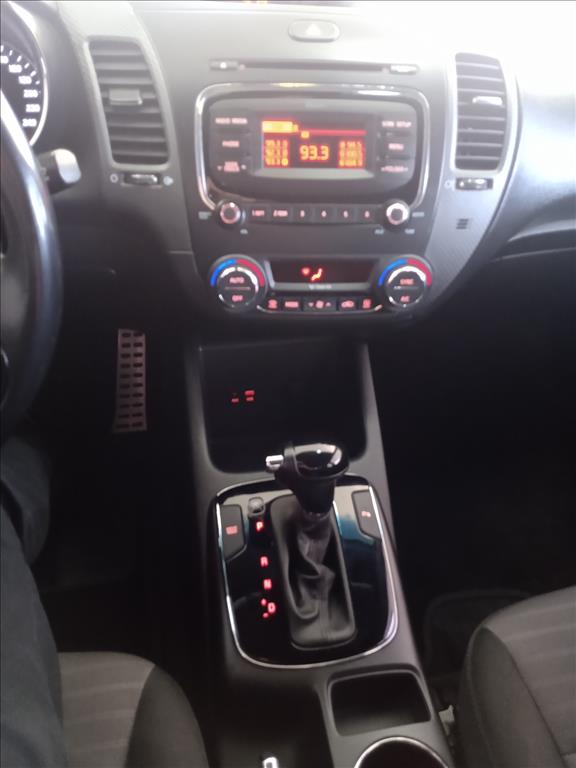 Kia Motors-CERATO-1.6 SX 16V FLEX 4P AUTOMÁTICO