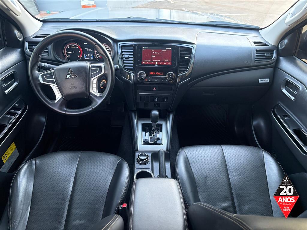 Mitsubishi-L200 TRITON-2.4 16V TURBO DIESEL OUTDOOR GLS CD 4X4 AUTOMÁTICO