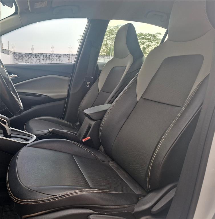 ONIX PLUS 1.0 TURBO FLEX LT AUTOMÁTICO9