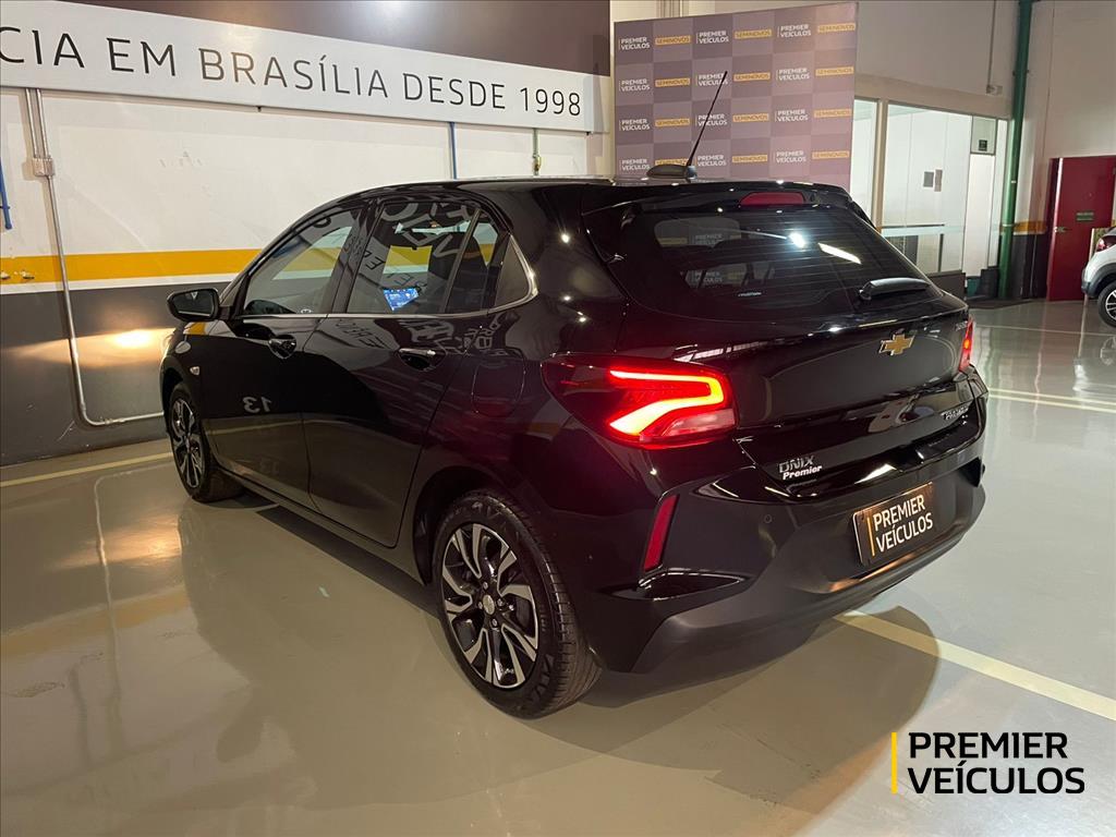 ONIX PLUS 1.0 TURBO FLEX PREMIER AUTOMÁTICO10
