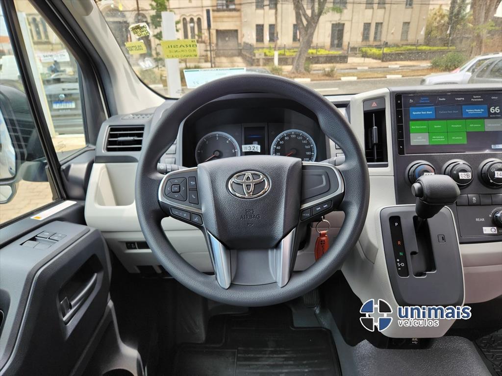 TOYOTA HIACE 2.8 D-4D TURBO DIESEL MINIBUS 15+1 DX AUTOMÁTICO — foto 2