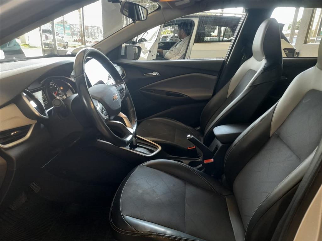 ONIX 1.0 TURBO FLEX AUTOMÁTICO6