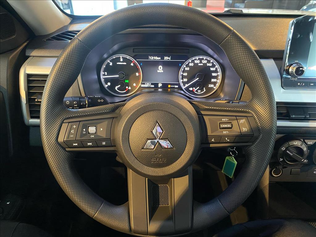 Mitsubishi-TRITON-2.4 BITURBO DIESEL CD GLS 4X4 AUTOMÁTICO