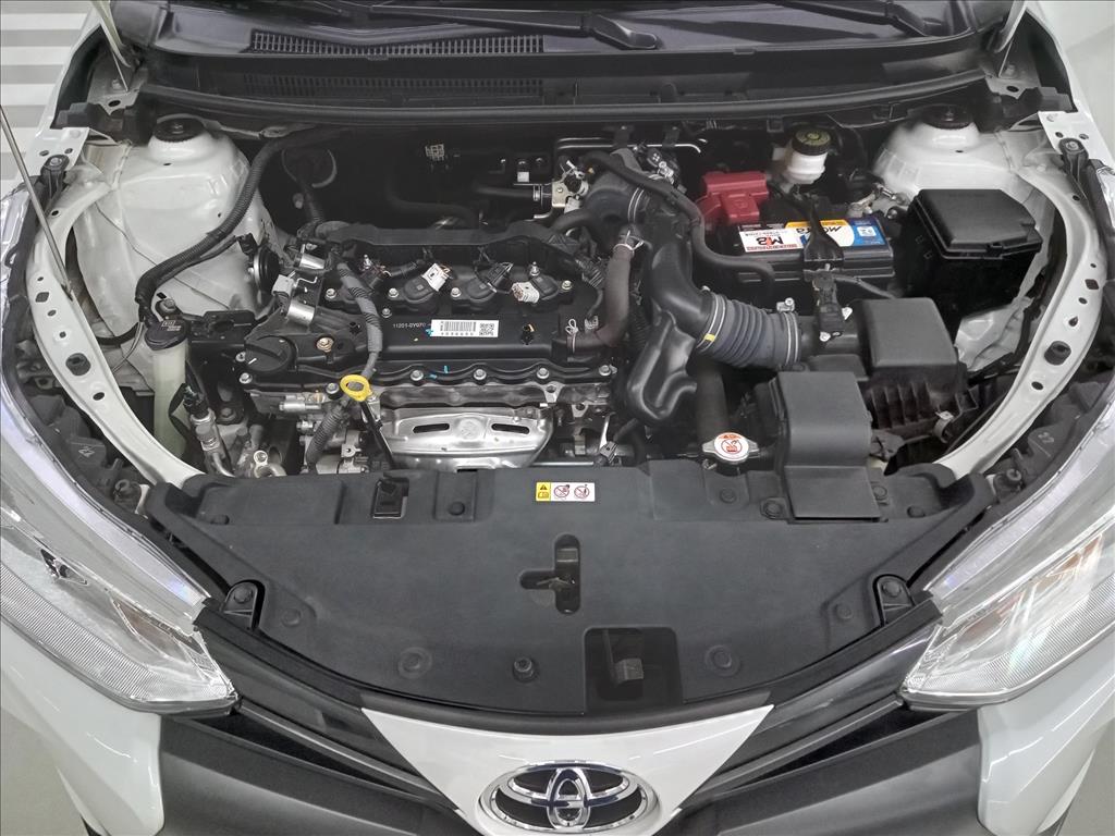 YARIS 1.5 16V FLEX SEDAN XL LIVE MULTIDRIVE11