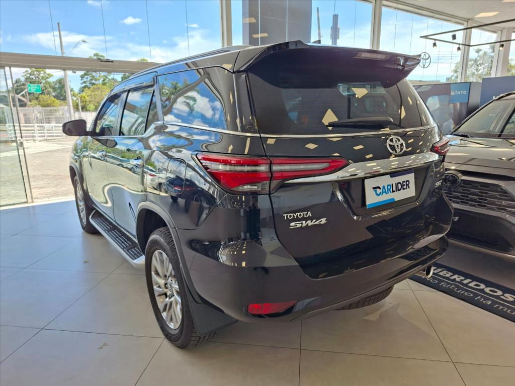 HILUX SW4 2.8 D-4D TURBO DIESEL SRX 7L 4X4 AUTOMÁTICO5