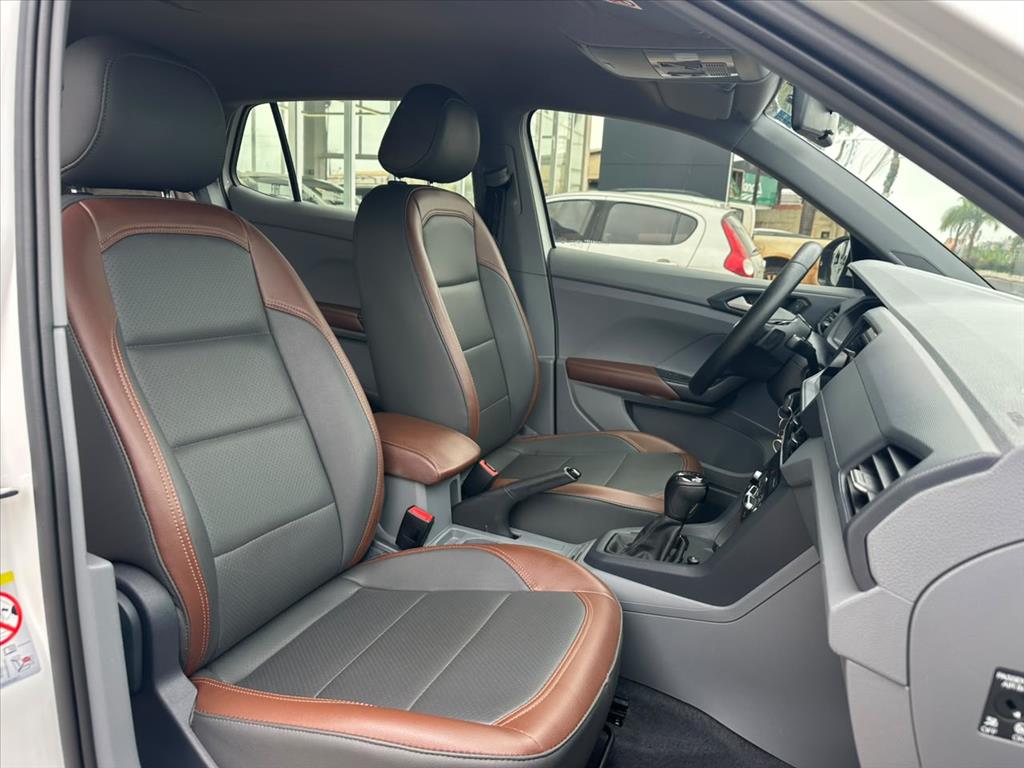 T-CROSS 1.0 200 TSI TOTAL FLEX AUTOMÁTICO12