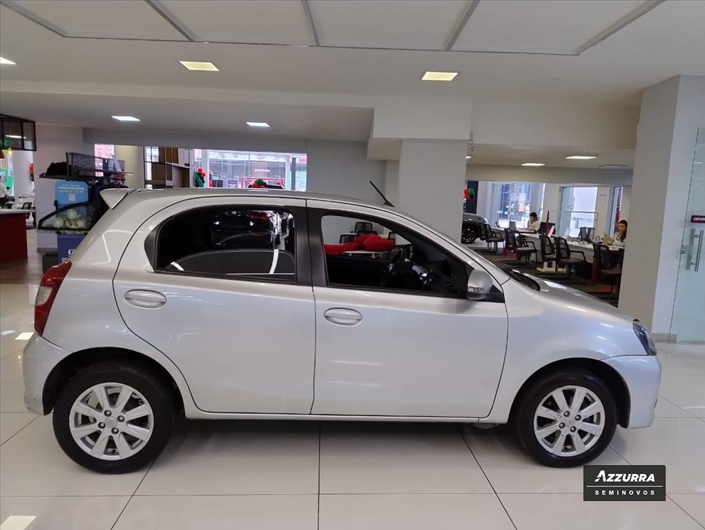 ETIOS 1.5 X PLUS 16V FLEX 4P MANUAL8