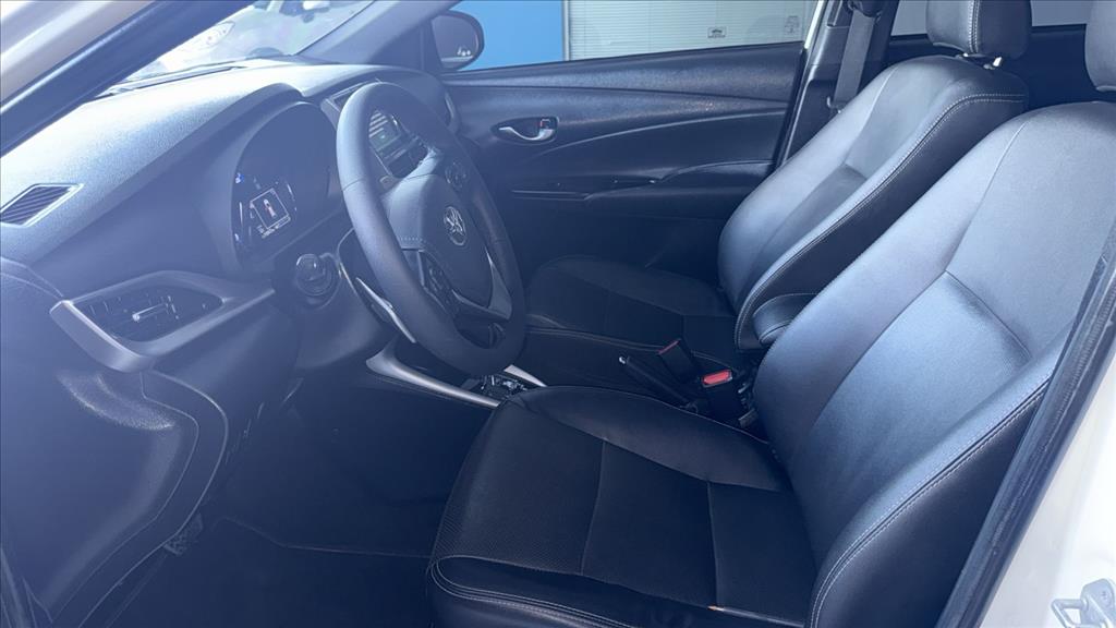 YARIS 1.5 16V FLEX XLS CONNECT MULTIDRIVE8