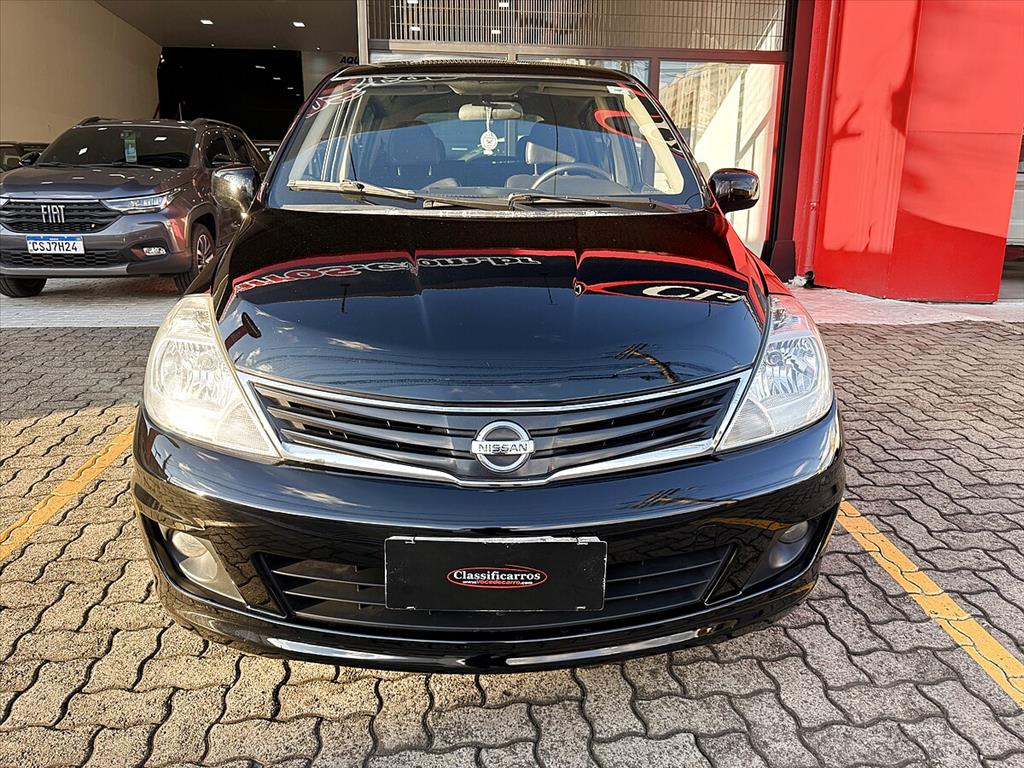 Nissan Tiida - 1.8 SL 16V FLEX 4P MANUAL