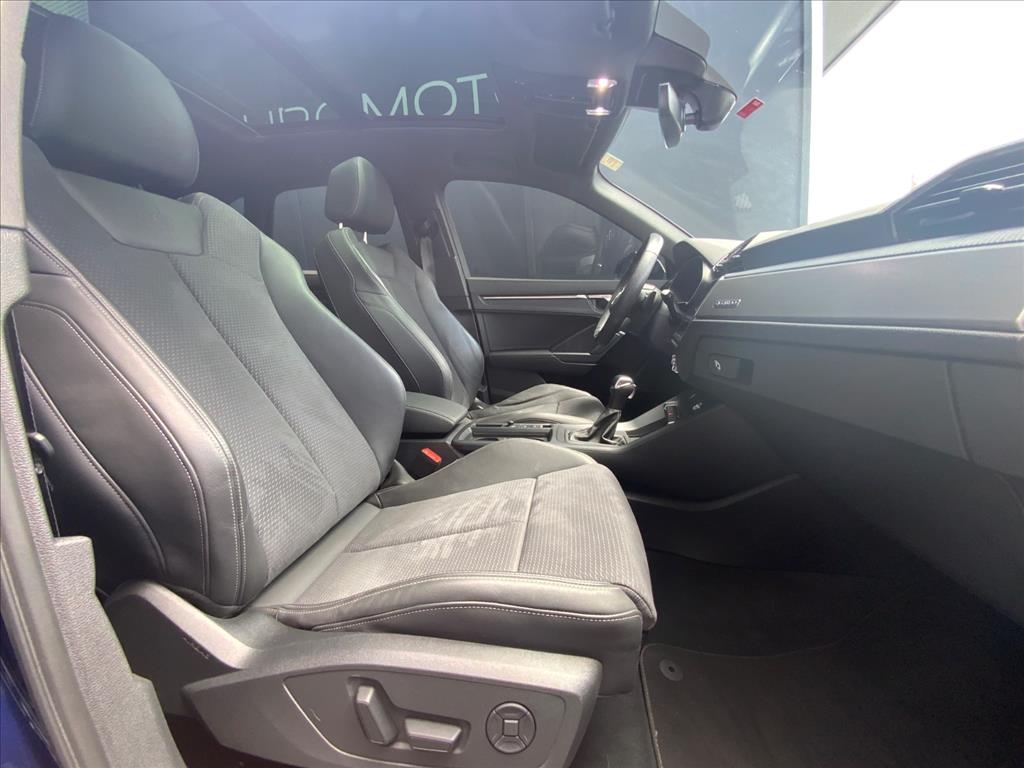 Audi-Q3-2.0 40 TFSI GASOLINA PERFORMANCE BLACK QUATTRO TIPTRONIC