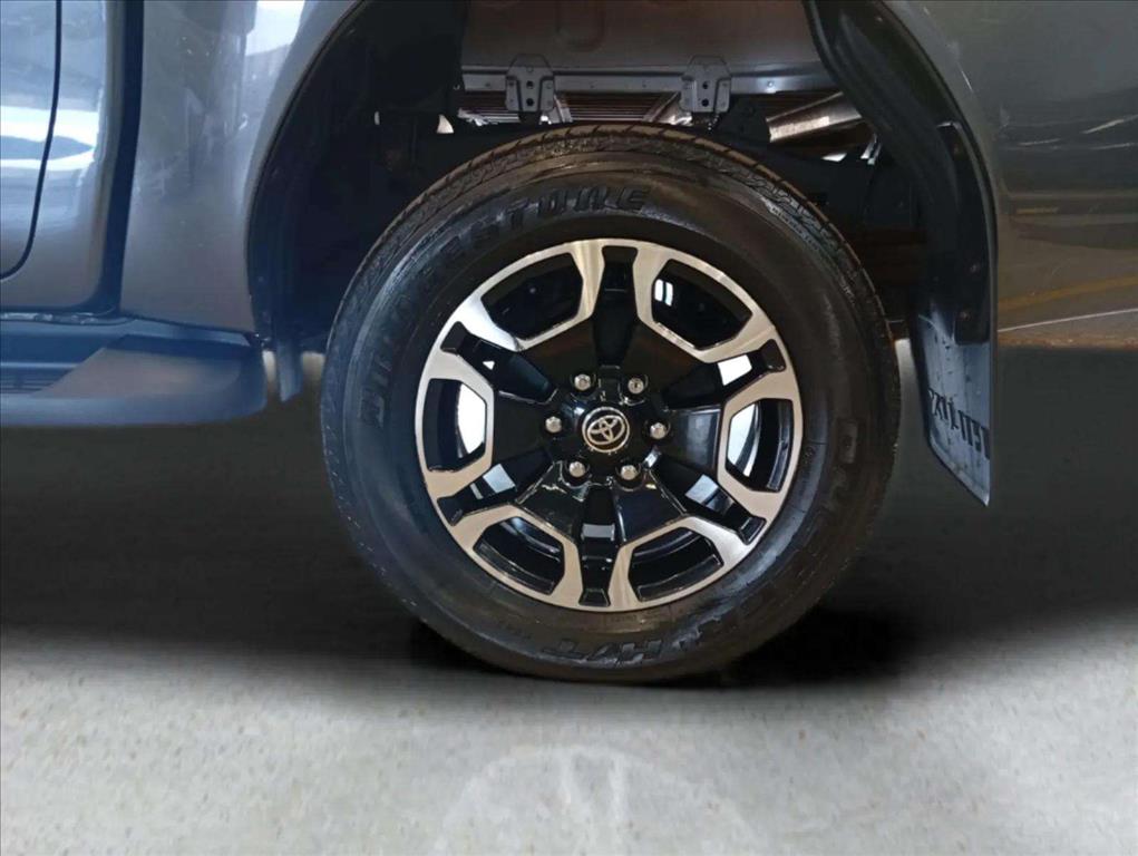 HILUX 2.8 D-4D TURBO DIESEL CD SRX 4X4 AUTOMÁTICO9