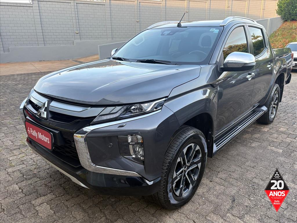 Mitsubishi-L200 TRITON-2.4 16V TURBO DIESEL SPORT HPE-S CD 4P 4X4 AUTOMÁTICO