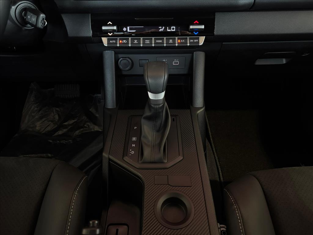 Mitsubishi-TRITON-2.4 BITURBO DIESEL CD TARMAC 4X2 AUTOMÁTICO