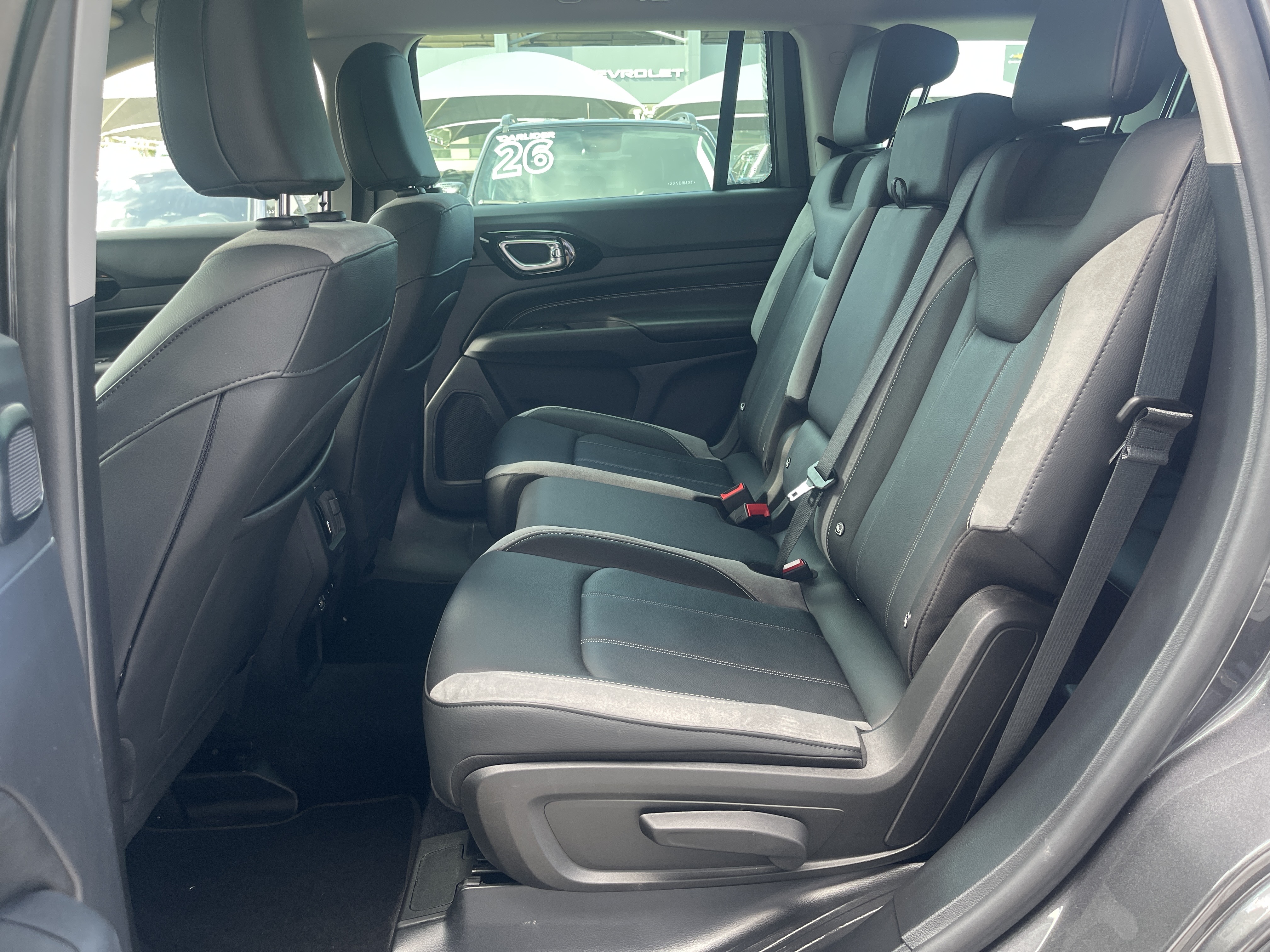 COMMANDER 1.3 T270 TURBO FLEX LIMITED AT612