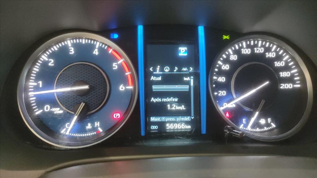 HILUX SW4 2.8 D-4D TURBO DIESEL SRX PLATINUM 7L 4X4 AUTOMÁTICO10