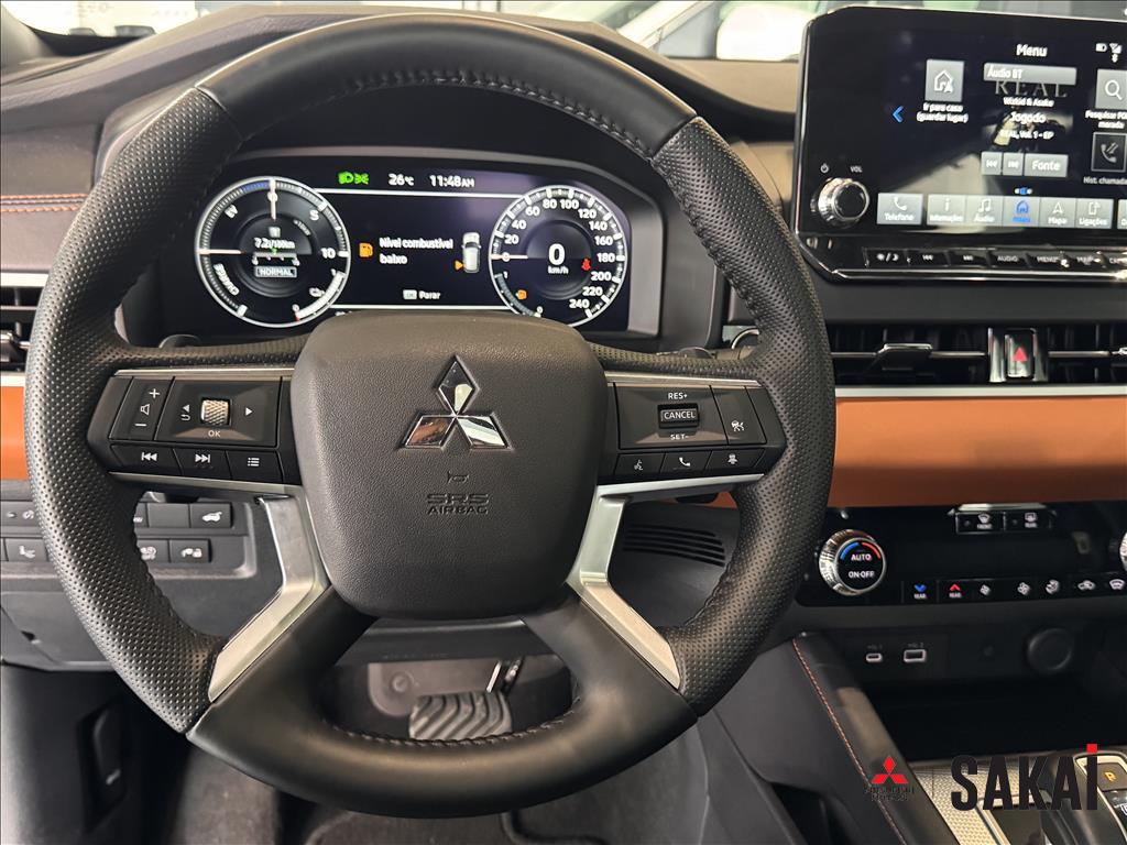 Mitsubishi-OUTLANDER-2.4 PHEV SIGNATURE S-AWC DHT