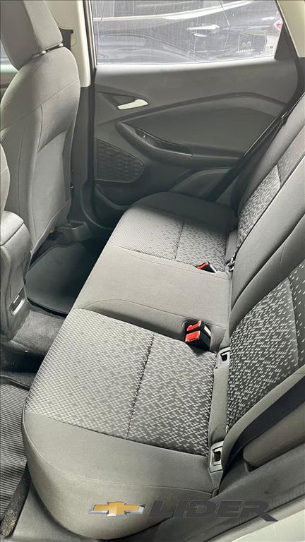 TRACKER 1.0 TURBO FLEX AUTOMÁTICO4