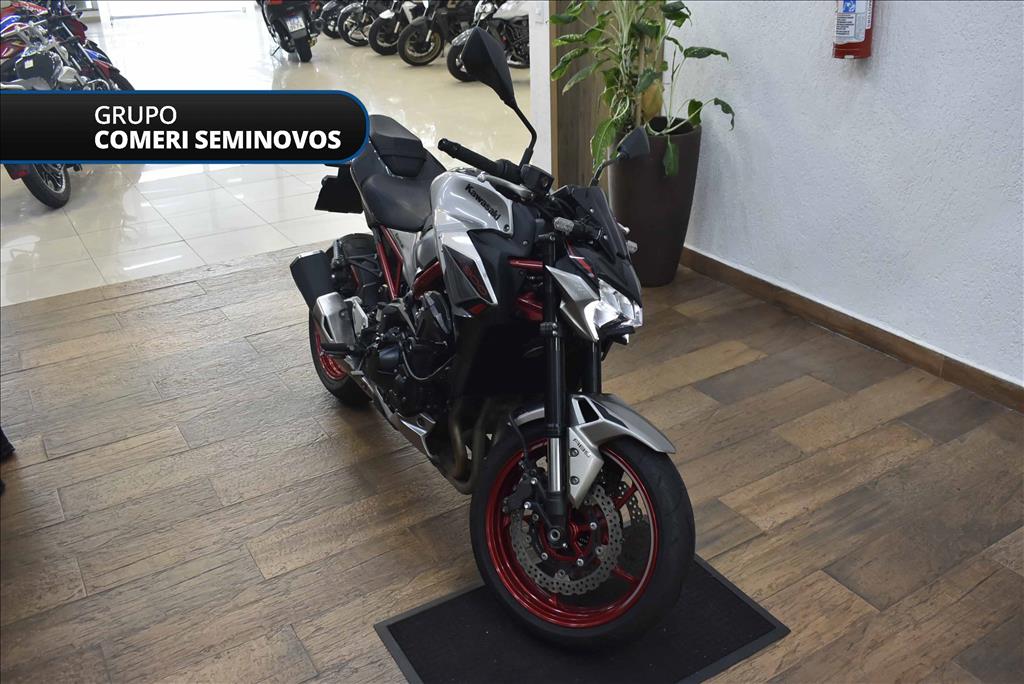Z 900