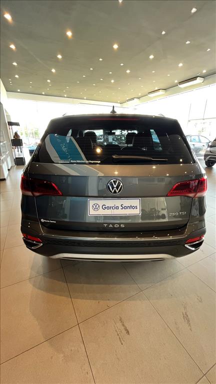 TAOS 1.4 250 TSI TOTAL FLEX COMFORTLINE AUTOMÁTICO4