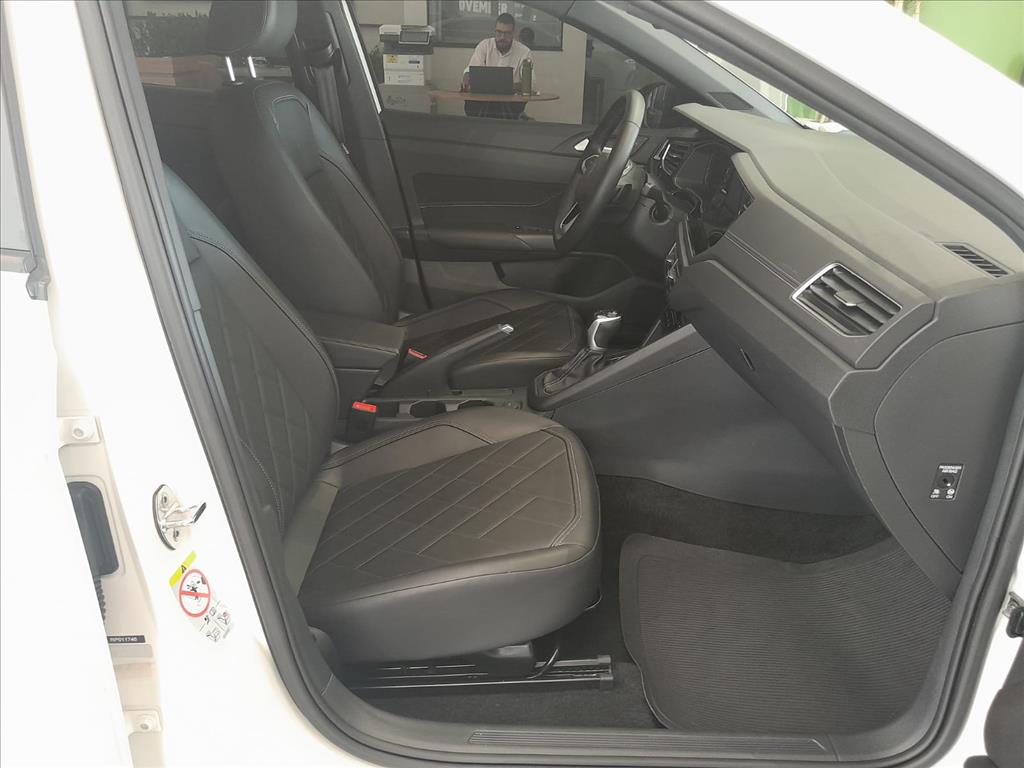 VIRTUS 1.4 250 TSI EXCLUSIVE AUTOMÁTICO13