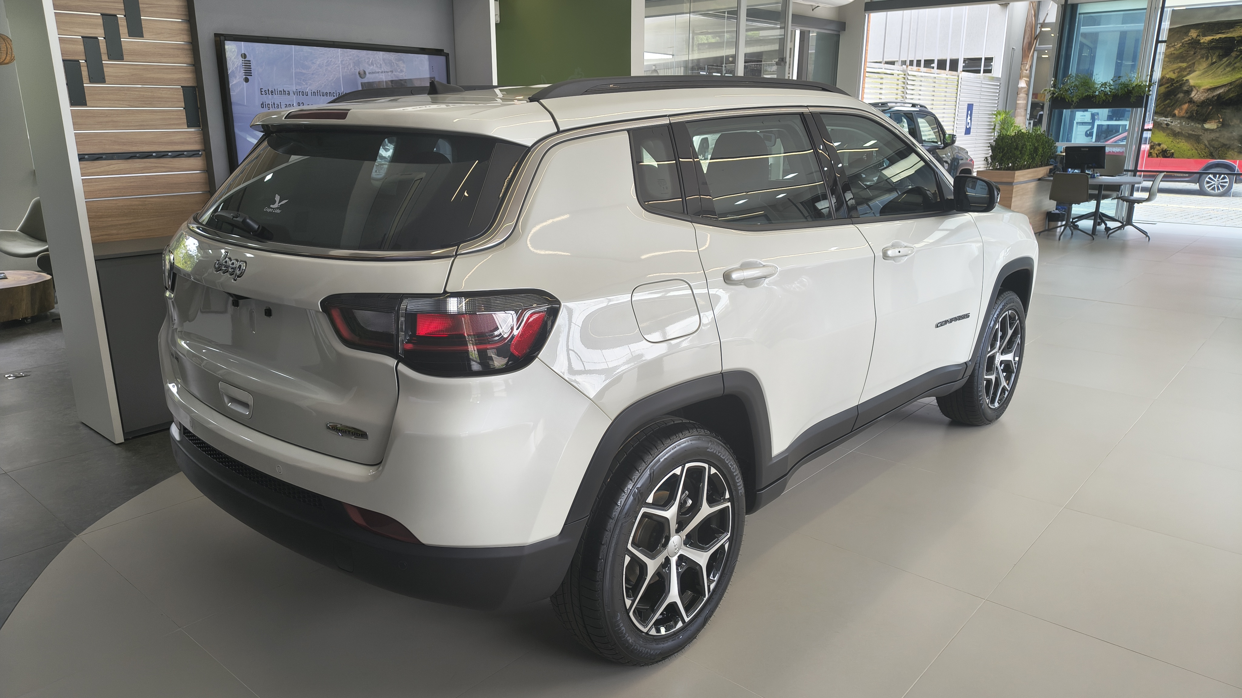 COMPASS 1.3 T270 TURBO FLEX LONGITUDE AT61