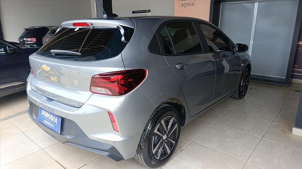 ONIX 1.0 TURBO FLEX LT AUTOMÁTICO4