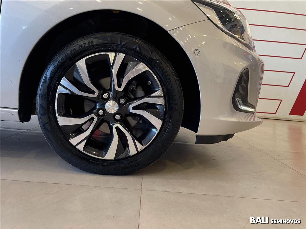 ONIX PLUS 1.0 TURBO FLEX PREMIER AUTOMÁTICO8