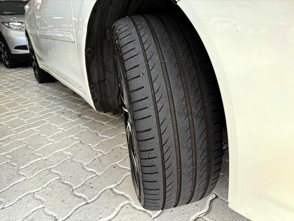 Honda Civic - 2.0 LXR 16V FLEX 4P AUTOMÁTICO