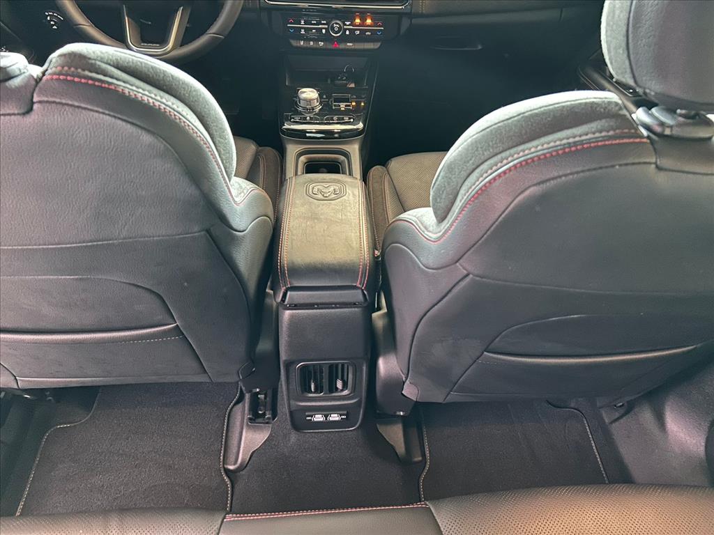 RAMPAGE 2.0 TURBO DIESEL REBEL 4X4 AUTOMÁTICO11