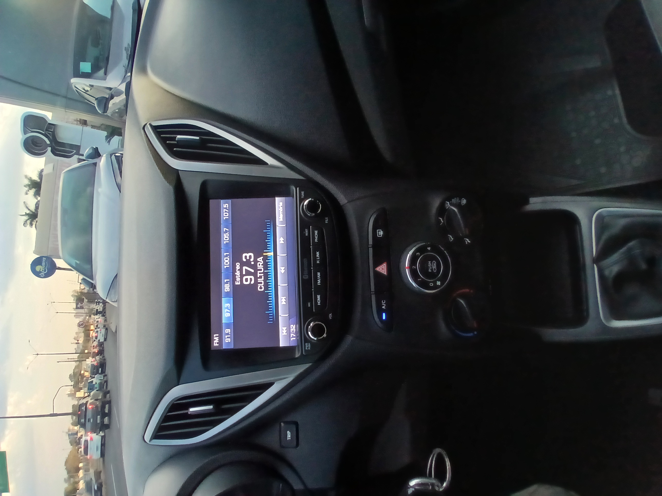 HB20 1.0 COMFORT PLUS 12V FLEX 4P MANUAL10