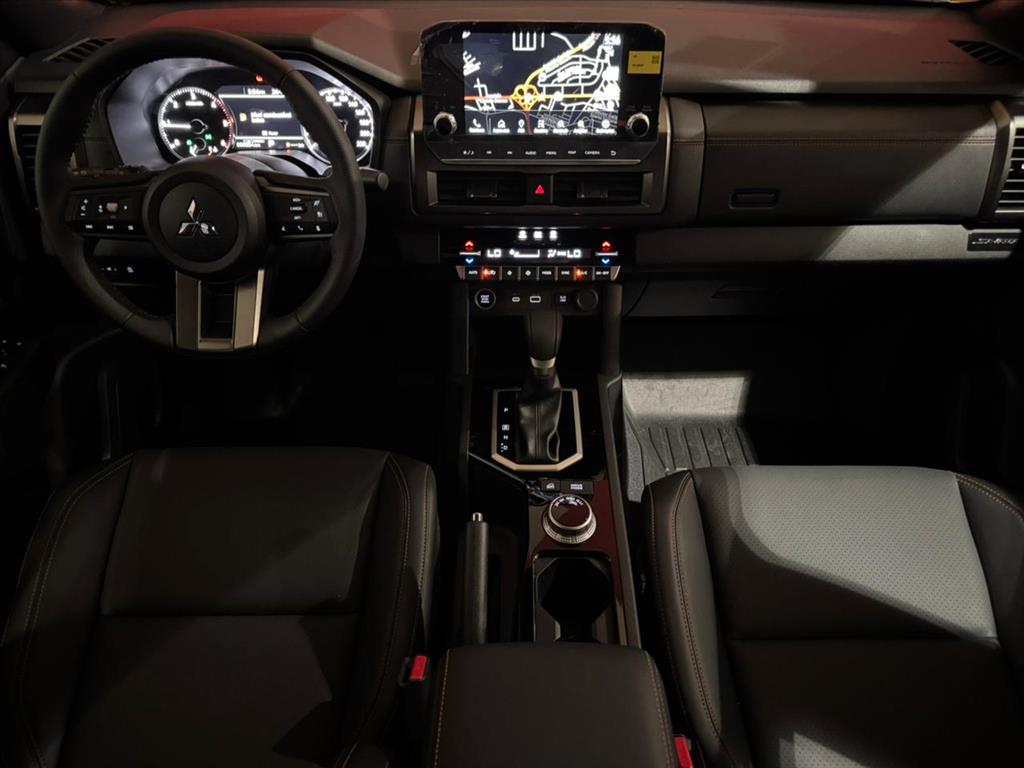 Mitsubishi-TRITON-2.4 BITURBO DIESEL CD SAVANA 4X4 AUTOMÁTICO