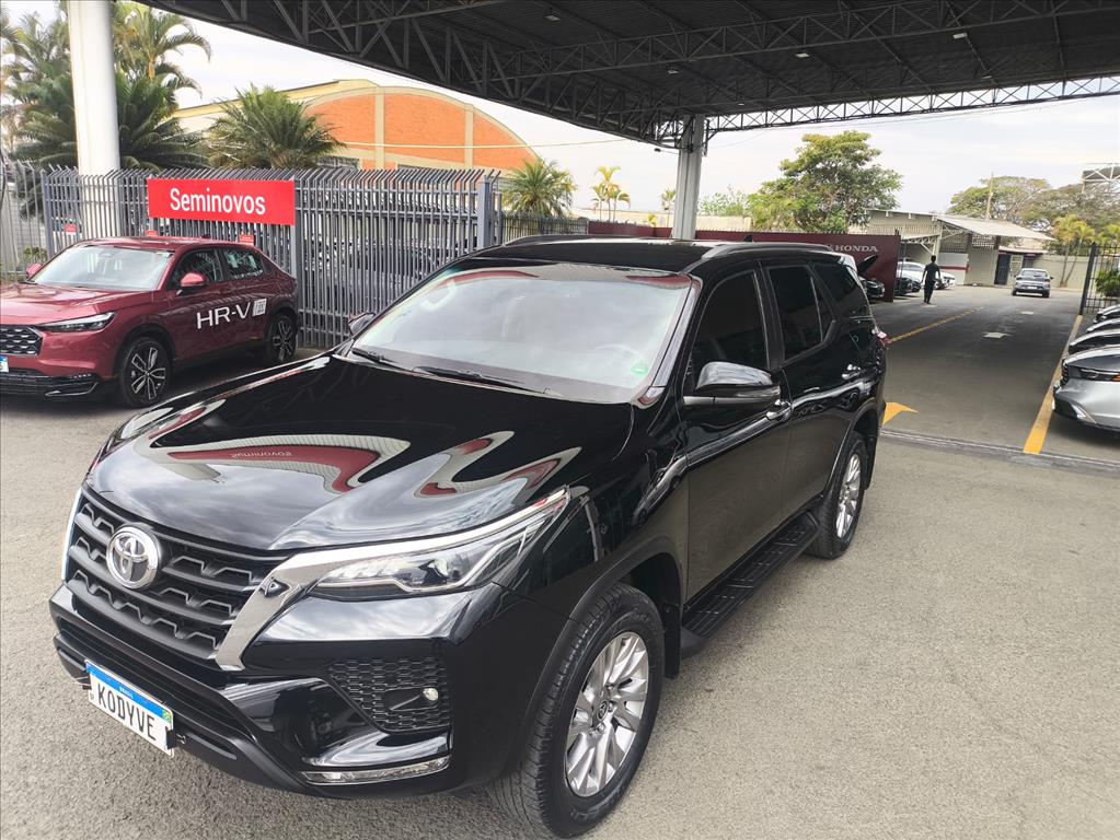 HILUX 2.7 VVT-i FLEX CD SRV 4X2 AUTOMÁTICO