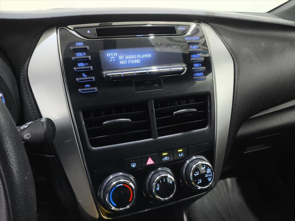 YARIS 1.3 16V FLEX XL MULTIDRIVE8