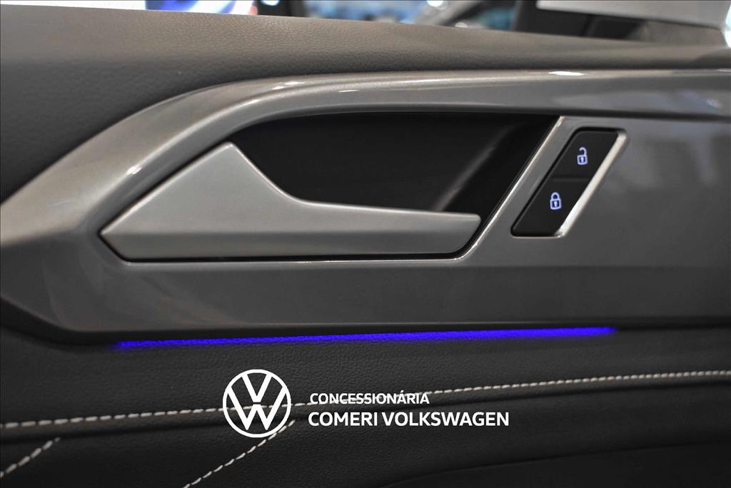 TAOS 1.4 250 TSI TOTAL FLEX HIGHLINE AUTOMÁTICO19