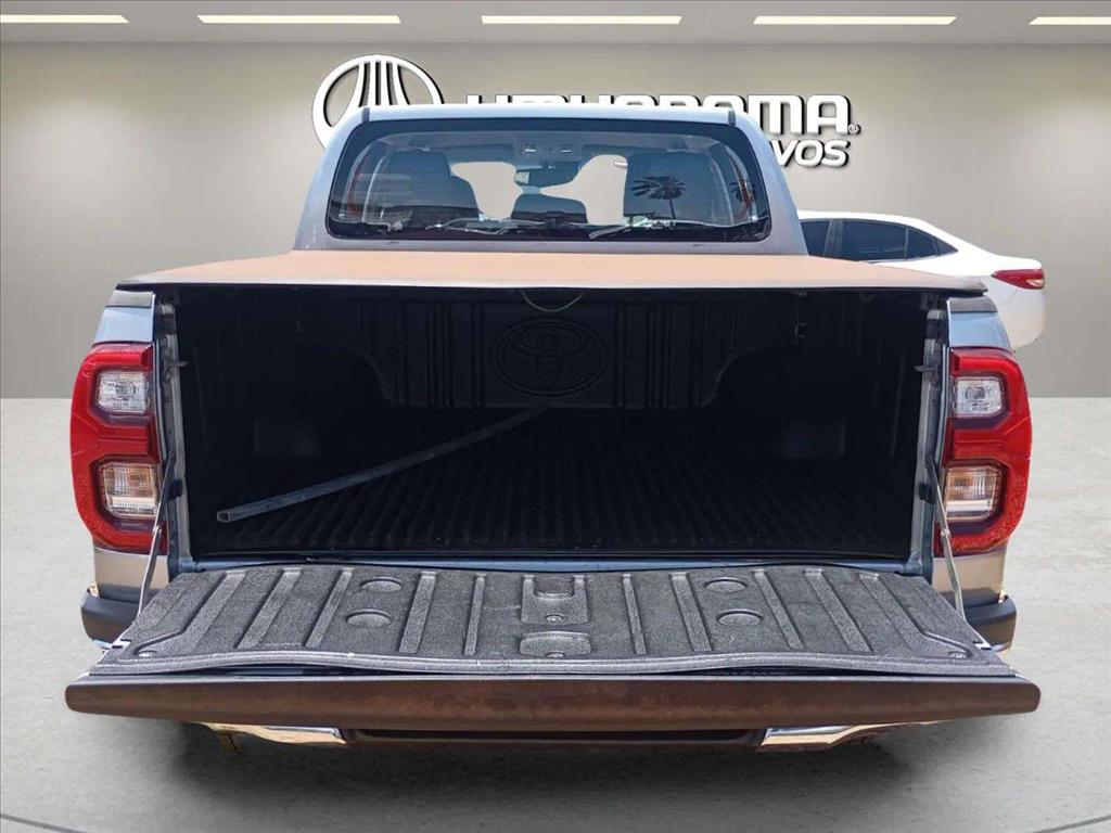 HILUX 2.8 D-4D TURBO DIESEL CD SRX 4X4 AUTOMÁTICO4