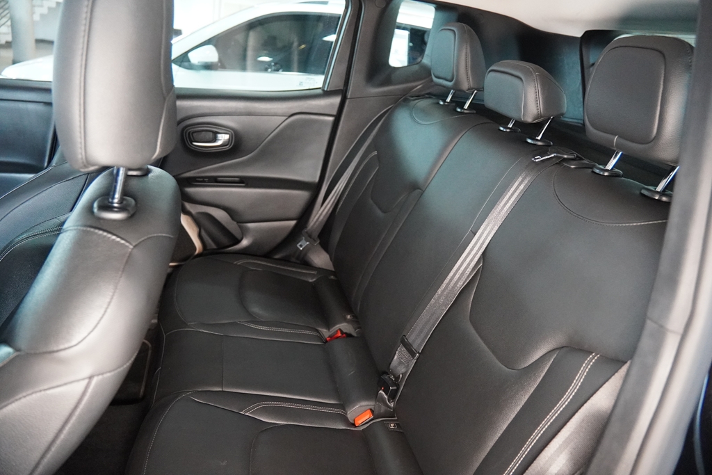 RENEGADE 1.8 16V FLEX LONGITUDE 4P AUTOMÁTICO10