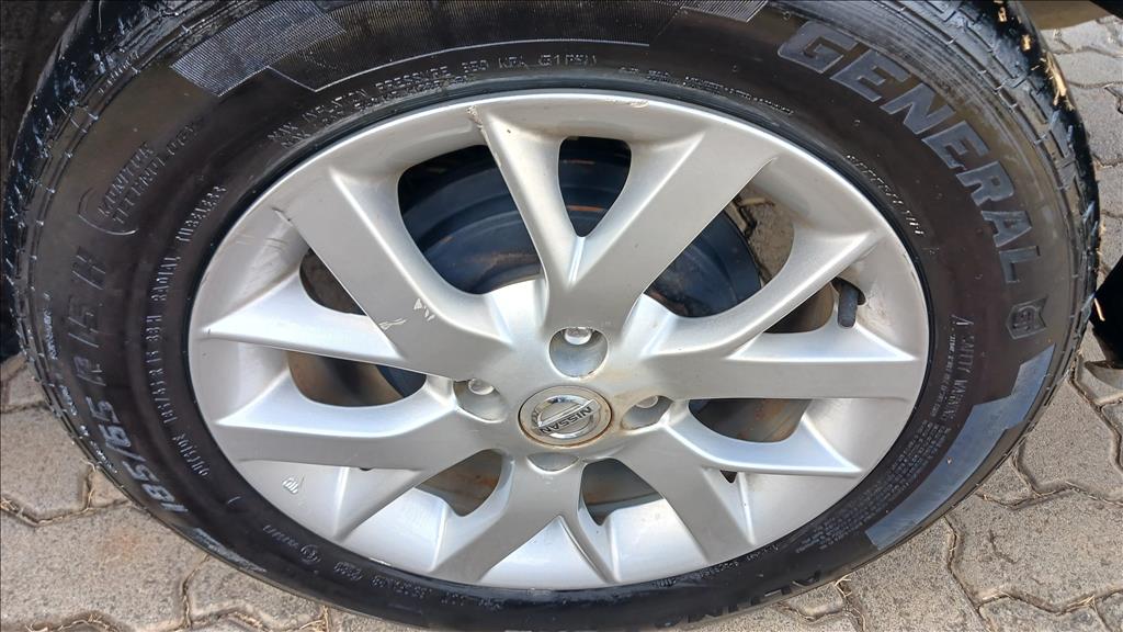 VERSA 1.6 16V FLEXSTART SV 4P MANUAL6