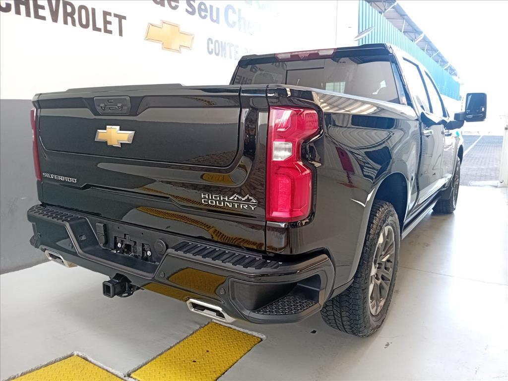SILVERADO 5.3 V8 GASOLINA 1500 HIGH COUNTRY 4X4 AUTOMÁTICO