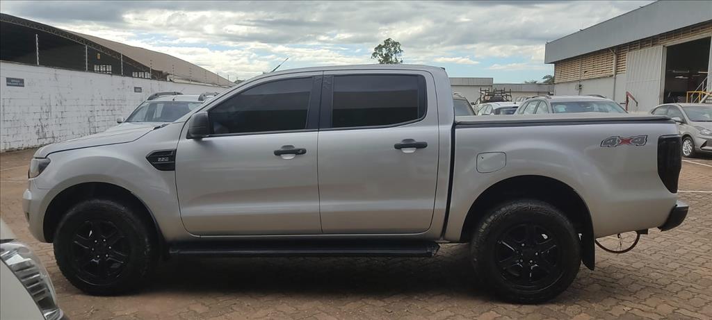 RANGER 2.2 XLS 4X4 CD 16V DIESEL 4P AUTOMÁTICO8