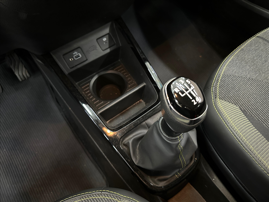KWID 1.0 12V SCE FLEX OUTSIDER MANUAL9