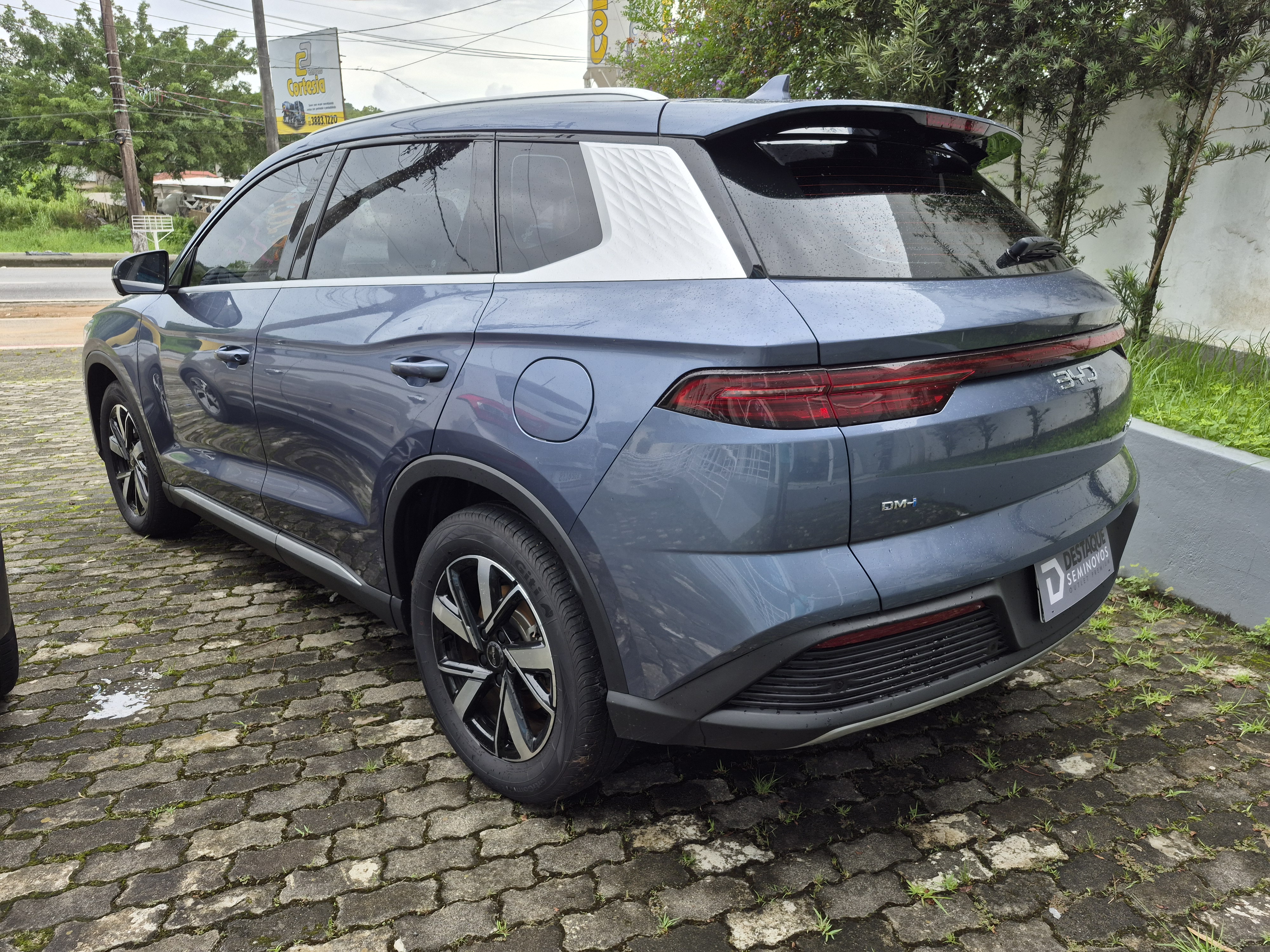 Foto ilustrativa do carro