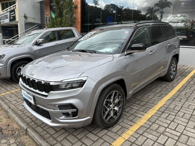 COMMANDER 1.3 T270 TURBO FLEX OVERLAND AT62