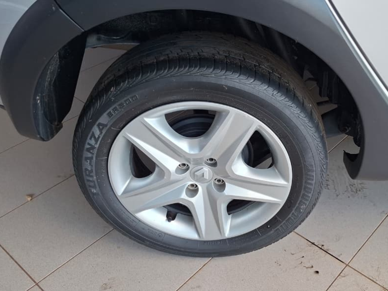 SANDERO 1.6 16V SCE FLEX ZEN MANUAL9