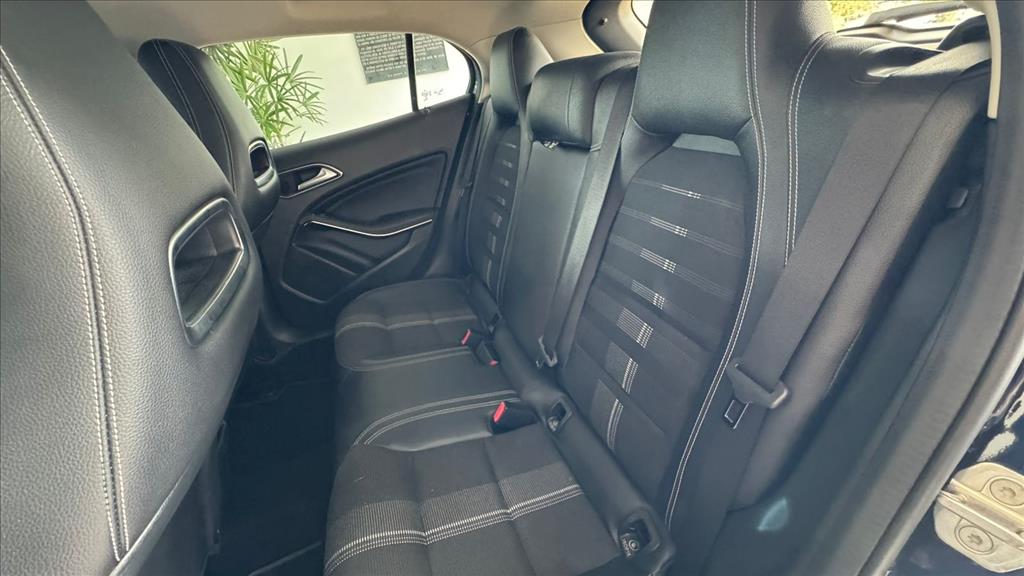 GLA 200 1.6 CGI FLEX ADVANCE 7G-DCT9