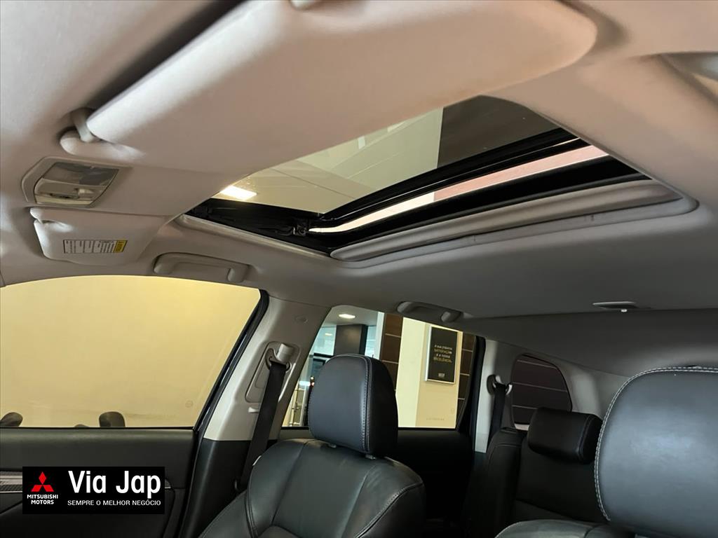 Mitsubishi-OUTLANDER-2.0 MIVEC GASOLINA HPE AUTOMÁTICO